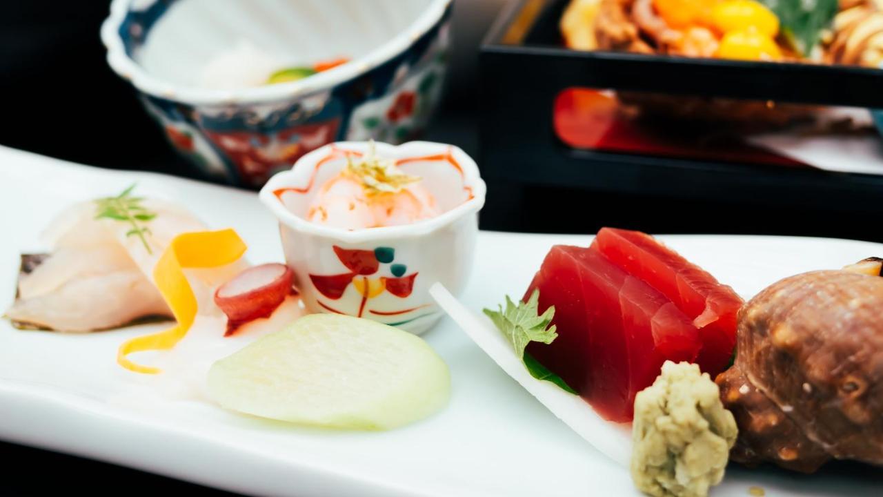 Hachinohe Plaza Hotel Bagian luar foto