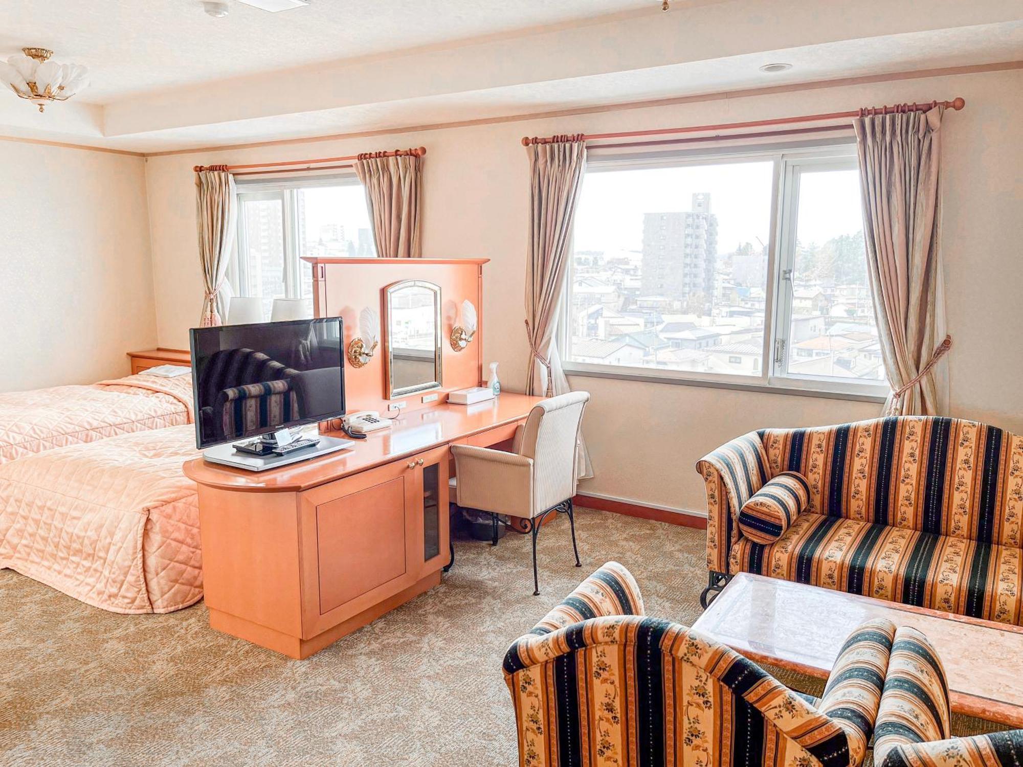 Hachinohe Plaza Hotel Bagian luar foto